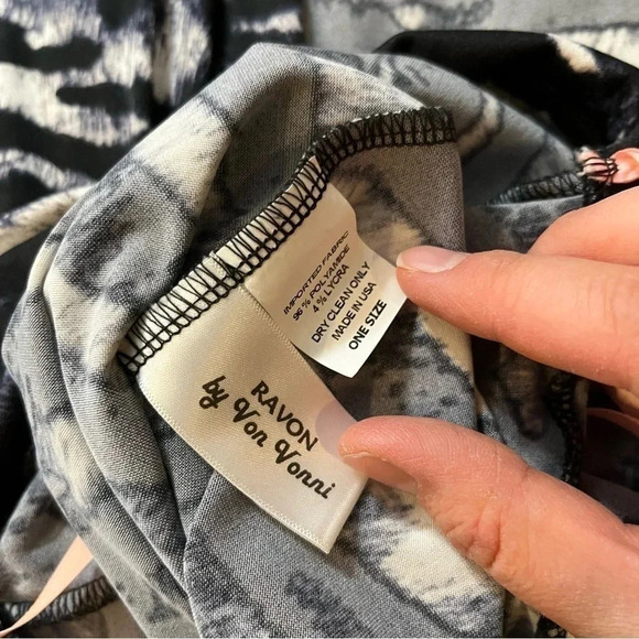 Ravon by Von Vonni Maxi Convertible Dress One Size Womens Zebra Animal Print - Picture 3 of 7